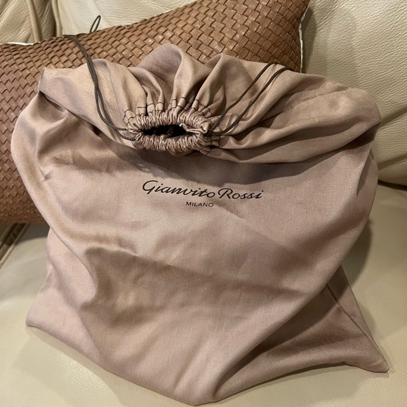 90% Off GIANVITO ROSSI Embroidered Black Velvet Button Bootie Womens 39 8 8.5 - Picture 8 of 17